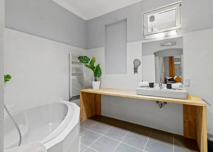 Huge 5br Group - Sleeps 20 - Near U3 Apartamento