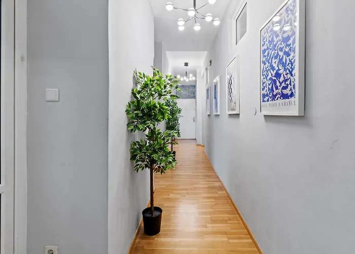 Huge 5br Group - Sleeps 20 - Near U3 * Viena