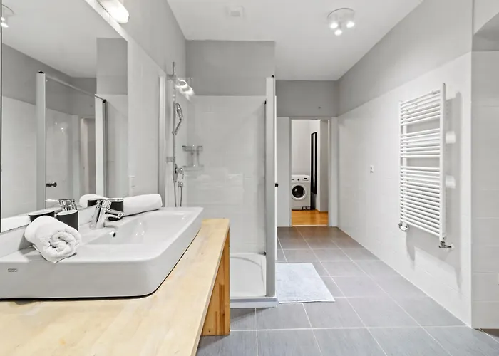 Apartamento Huge 5br Group - Sleeps 20 - Near U3 Viena