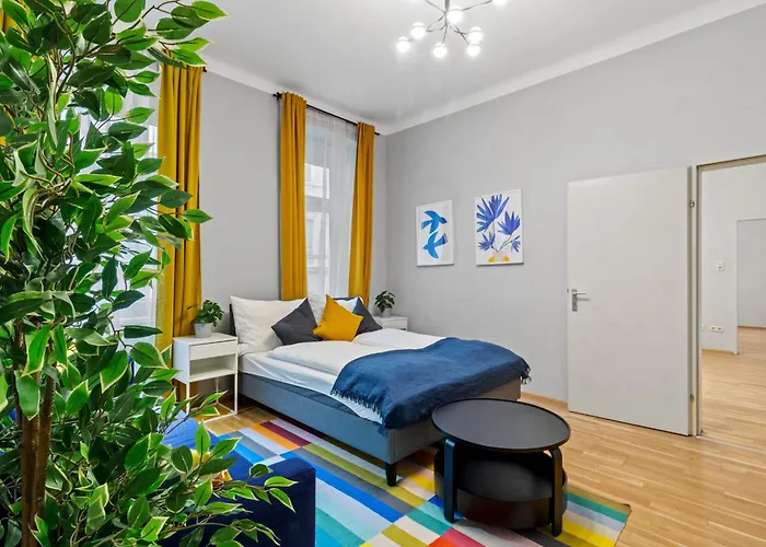 Huge 5br Group - Sleeps 20 - Near U3 *