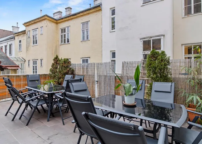 Huge 5br Group - Sleeps 20 - Near U3 *
